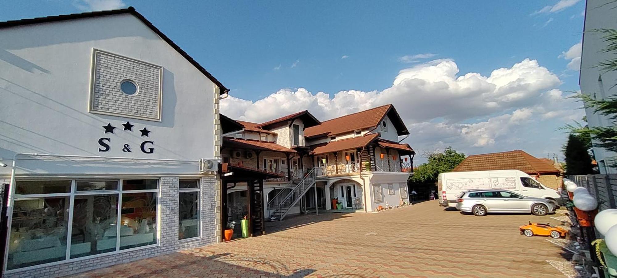 Pensiunea Sergiu & Geanina Arad Exterior photo