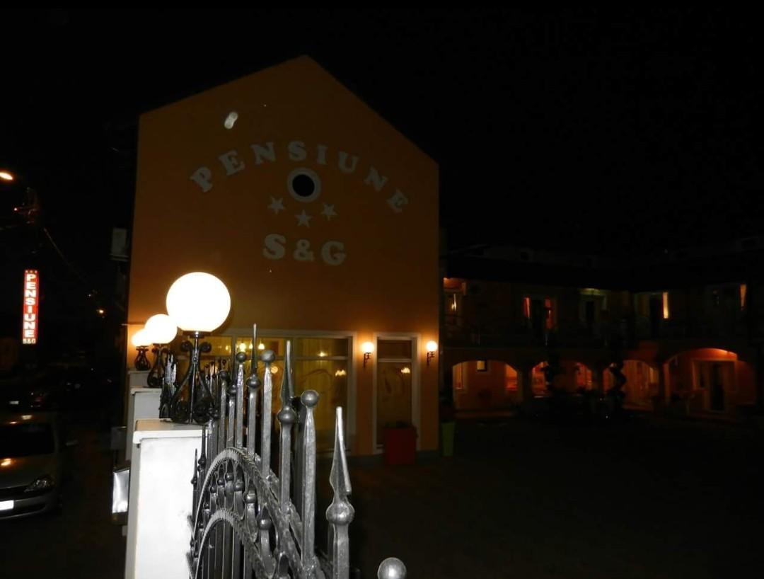 Pensiunea Sergiu & Geanina Arad Exterior photo